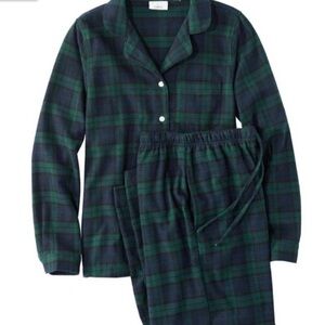 LL Bean $79 Women’s Scotch Plaid Flannel Pajamas sz LARGE SHORT EUC